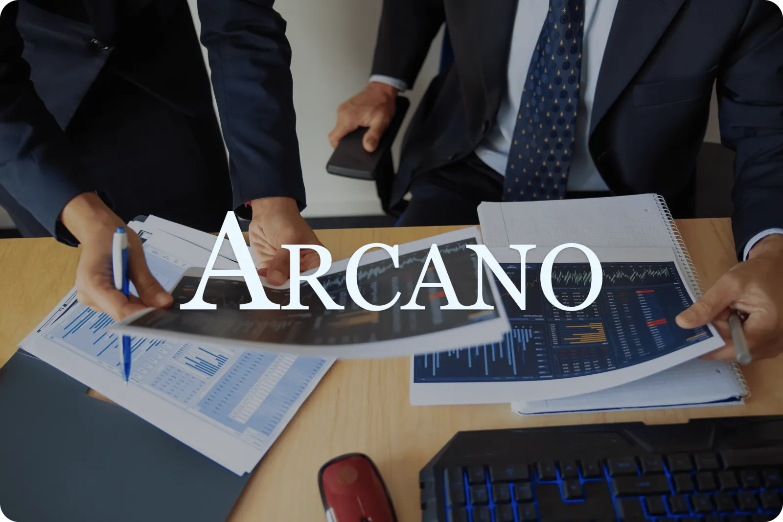 Arcano Partners le apuesta a la digitalización de su gestión de contactos con INNOCard